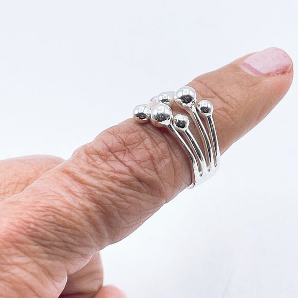 Sterling Silver Band 6 Polished Bead Accents Minimalist Design Ring Size 7 - Picture 5 of 6